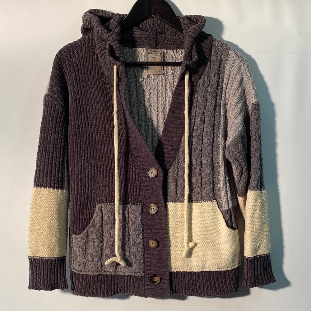 Cozy Hooded Cardigan Sweater - Cream and Gray
